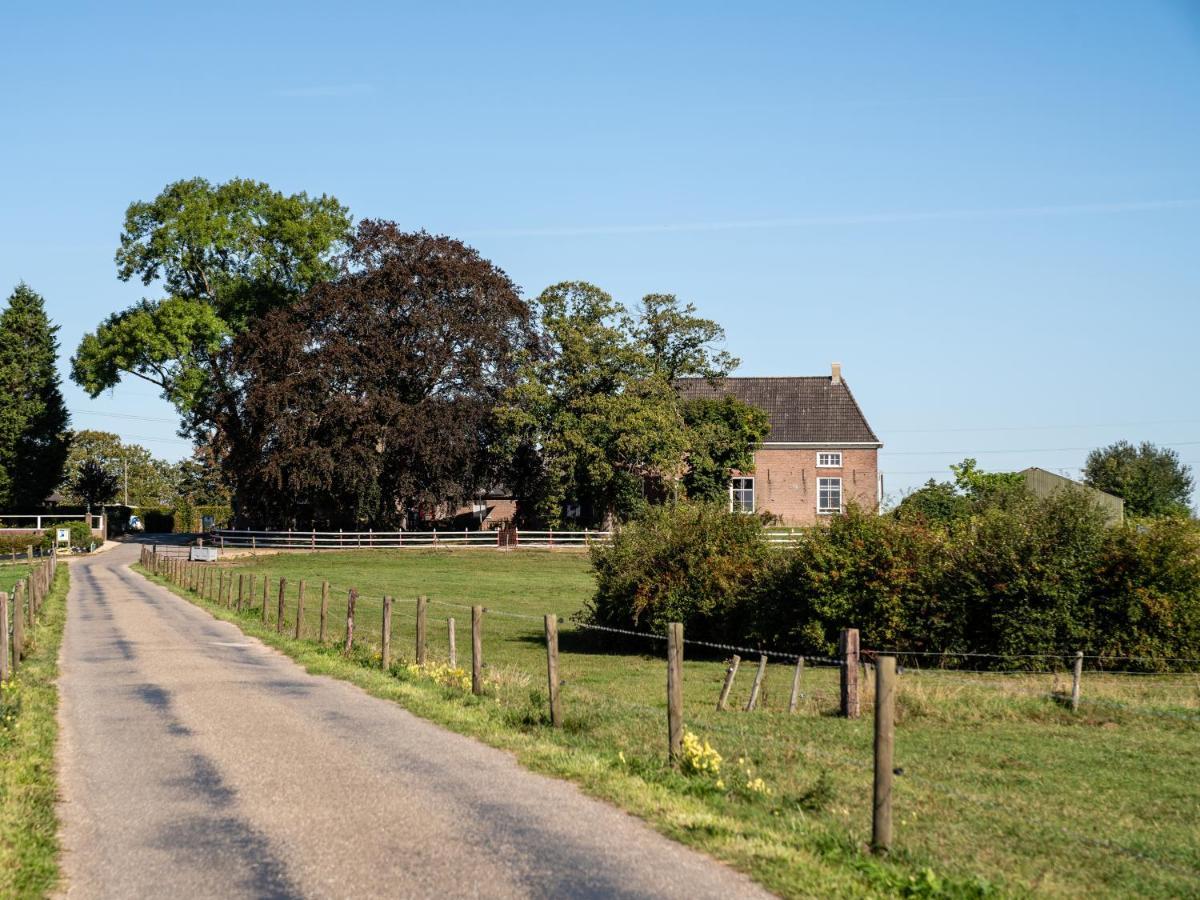 Doornenburg De Raayhof Bed & Breakfast エクステリア 写真